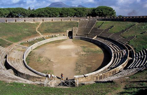 AMPHITHEATRE .